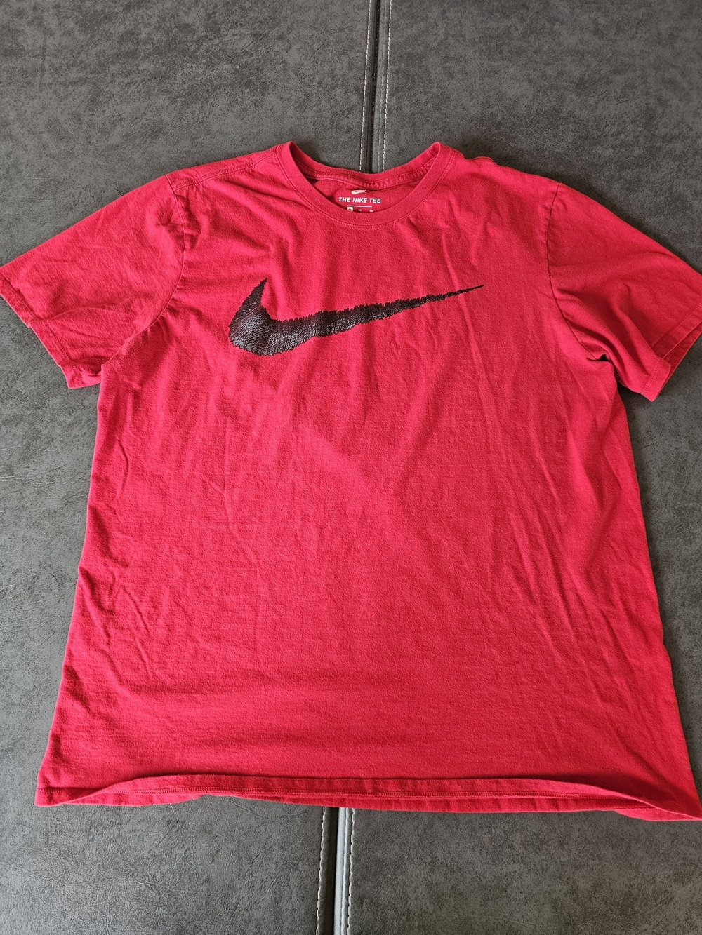 Nike Men’s Red Short-Sleeve Logo T-Shirt
